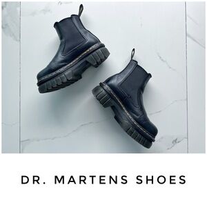 Dr. Marten shoes size 5 black boots Audrick chelsea platform doc